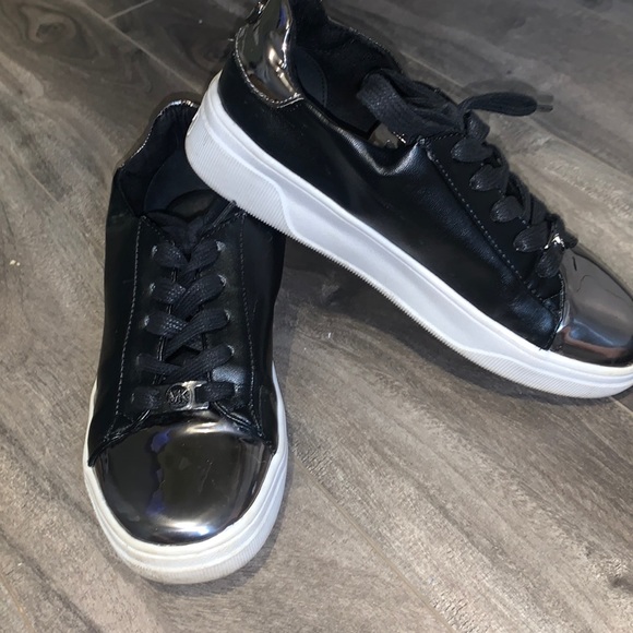 Michael Kors platform sneakers (size 2, womans 4) - Picture 2 of 3